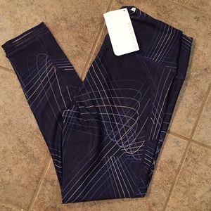 Fabletics high wasted 7/8 capris.